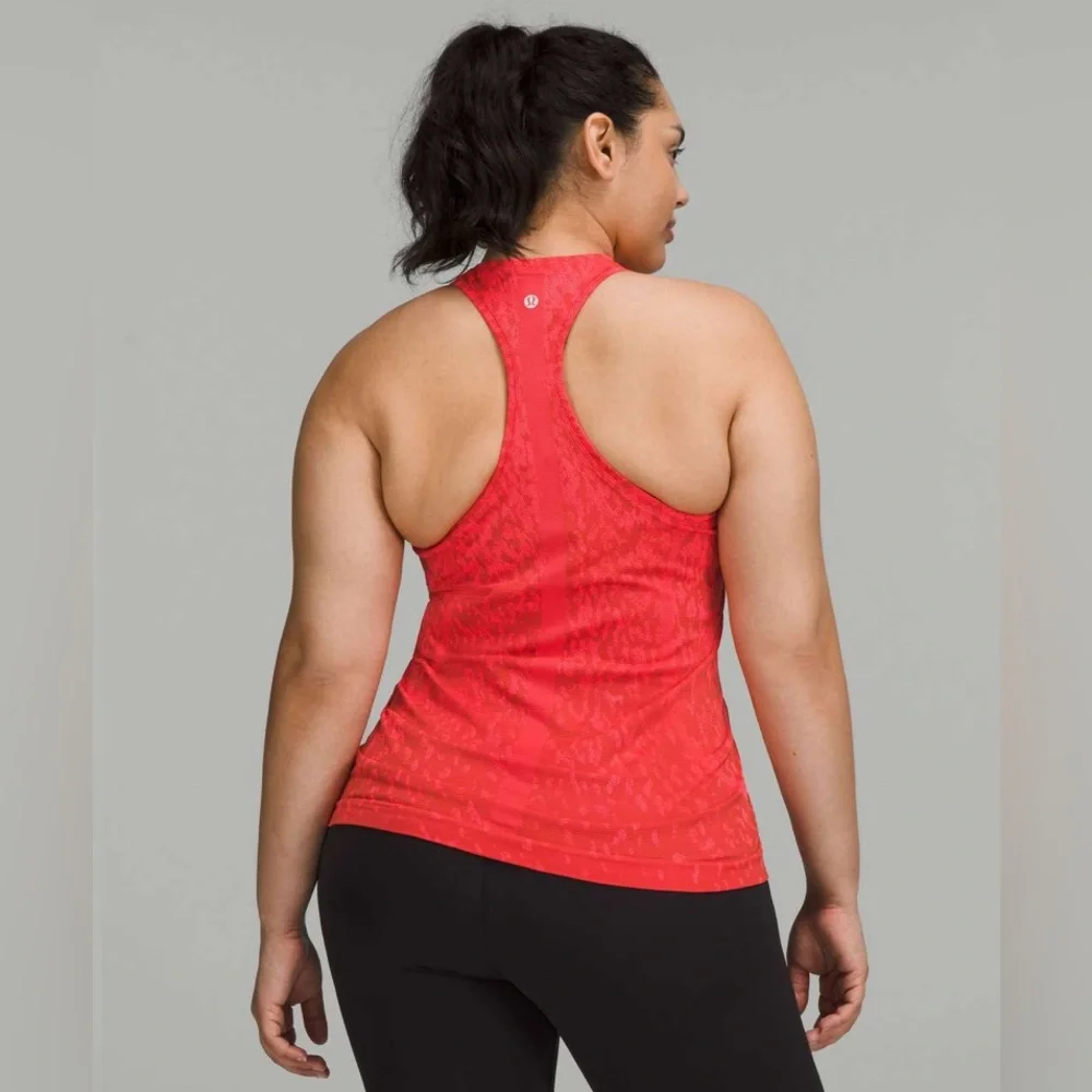 SOLD NWT Swiftly Tech 2.0 Racer Back Hip Length - Picture 5 of 5